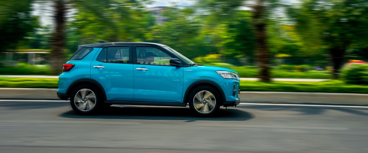 Toyota 5 chỗ gầm cao Raize có động cơ vận hành tốt